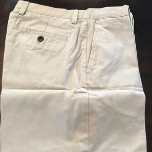 Amazon Essentials Men’s Slim-fit 7” Short
